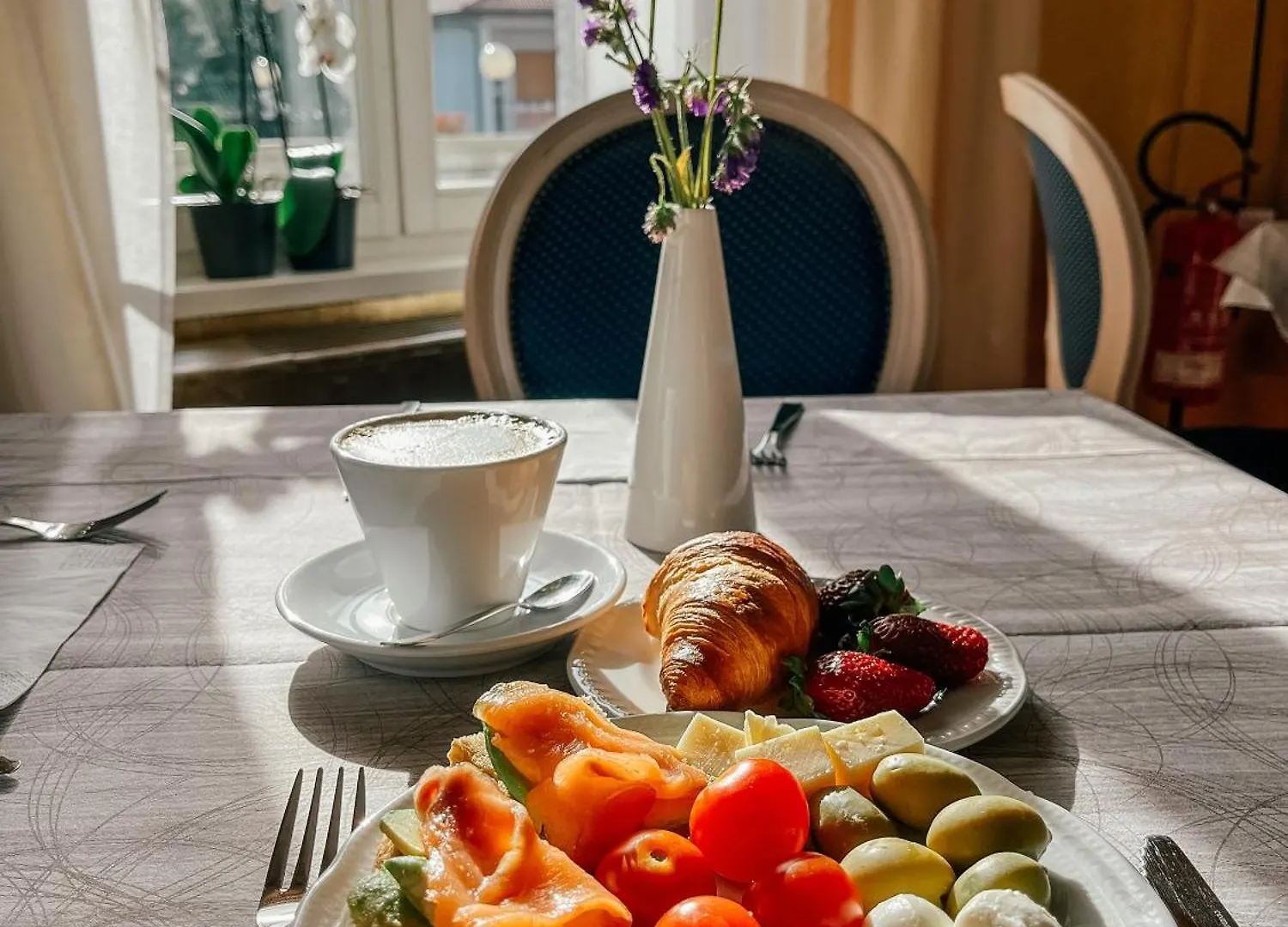 Caroline Hotel Brusimpiano Olaszország