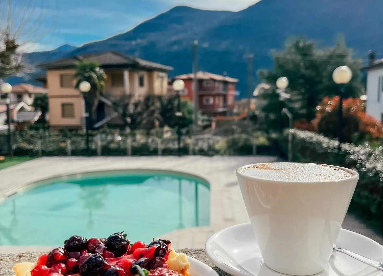 Caroline Hotel Brusimpiano 4*,  Italy