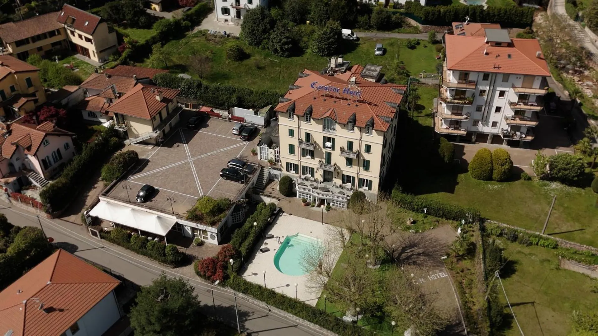 Caroline Hotel Brusimpiano